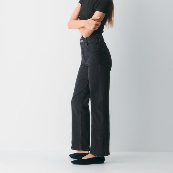 Aritzia Denim Forum The Arlo Hi-rise Straight Jean (Black) - Picture 3 of 6